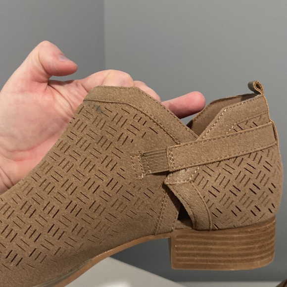 Tan booties pointed toes thick sticking and breathable weaving 10w C est. 1946 - Picture 5 of 14